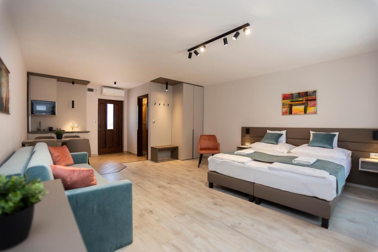 Végvár Spa Apartman Gyula Exterior foto