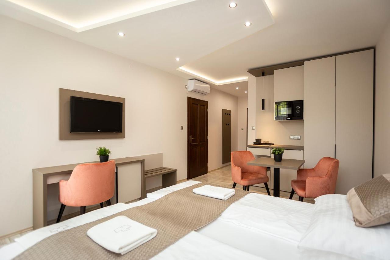 Végvár Spa Apartman Gyula Exterior foto